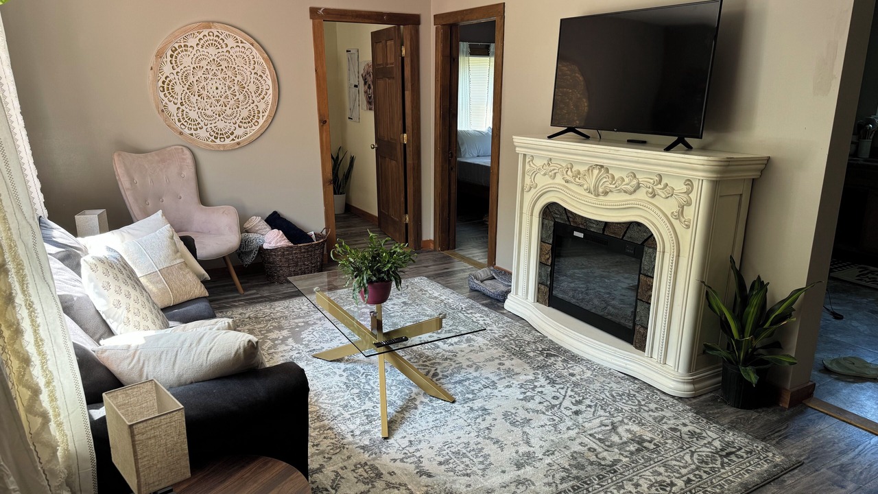 Photo of Livingroom in Oakland