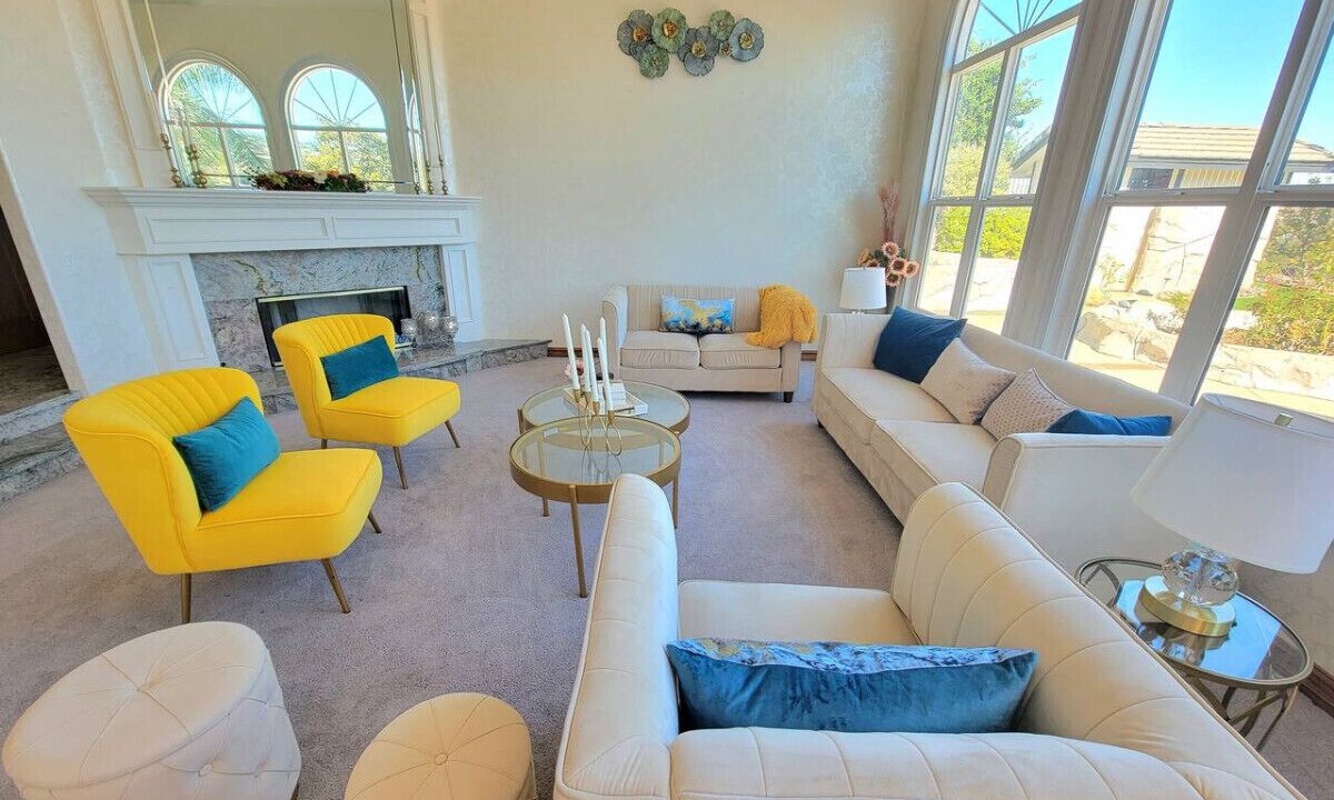 Photo of Livingroom in Anaheim Hills
