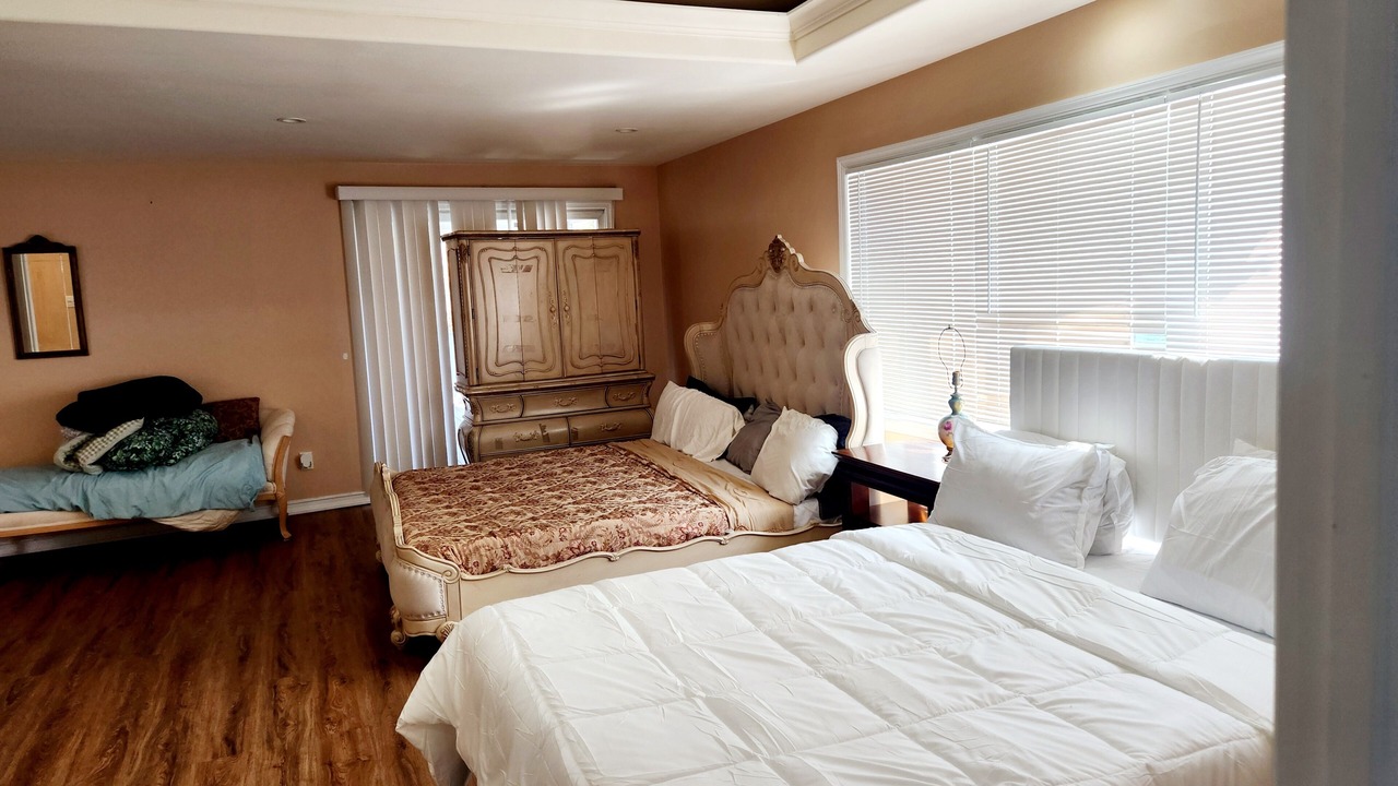 Photo of Bedroom in Bay Shore