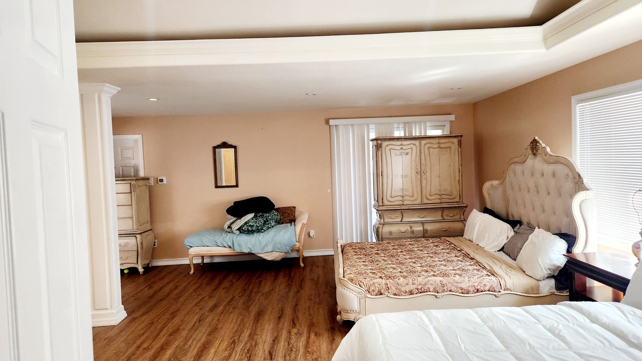 Photo of Bedroom in Bay Shore