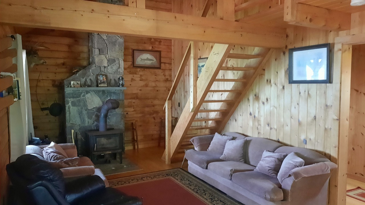 Photo of Livingroom in Willimantic