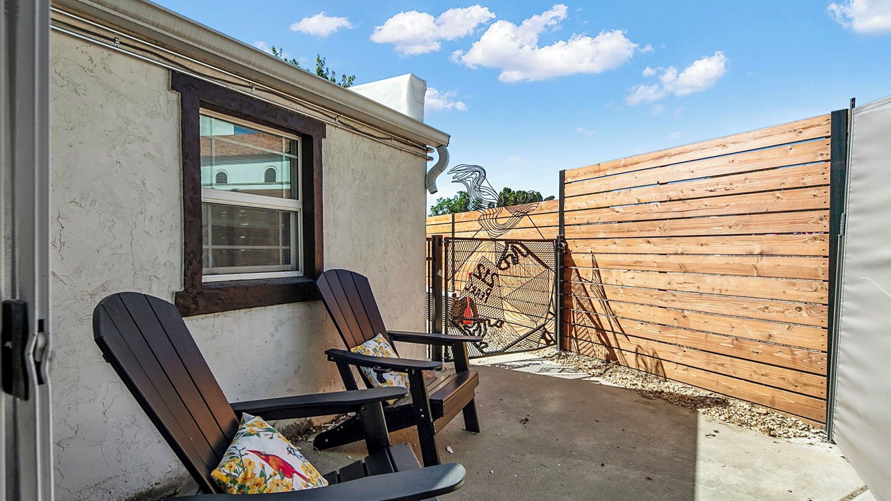 Photo of Patio Balcony in Depot Bench