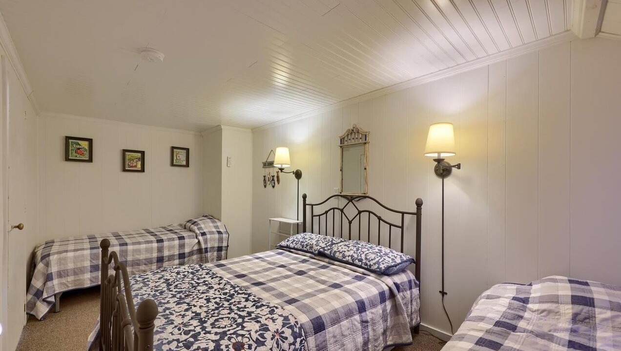 Photo of Bedroom in Mount Gretna Heights