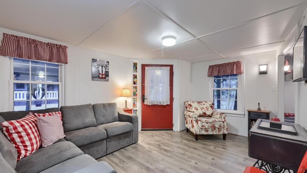 Photo of Livingroom in Mount Gretna Heights