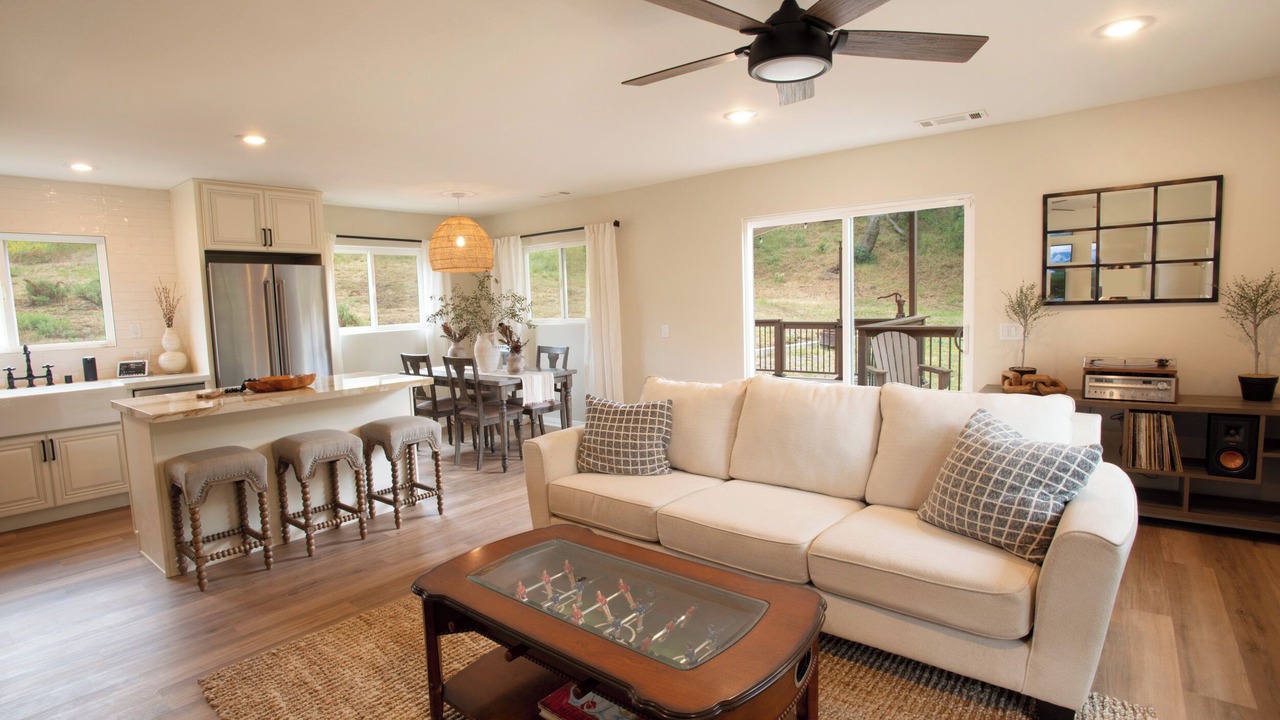 Photo of Livingroom in Coto de Caza