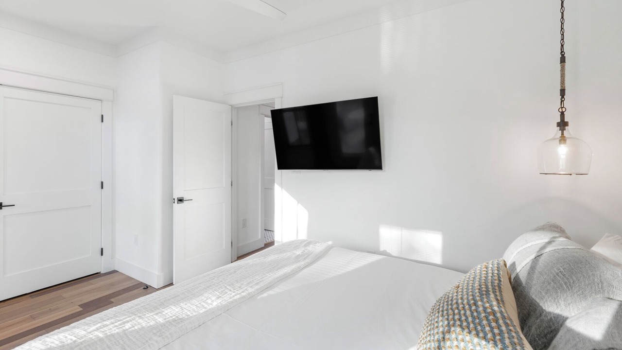 Photo of Bedroom in Dune Allen Beach