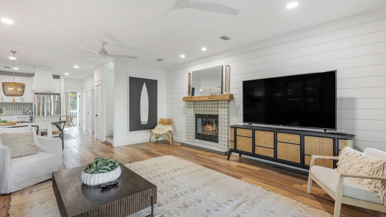 Photo of Livingroom in Dune Allen Beach