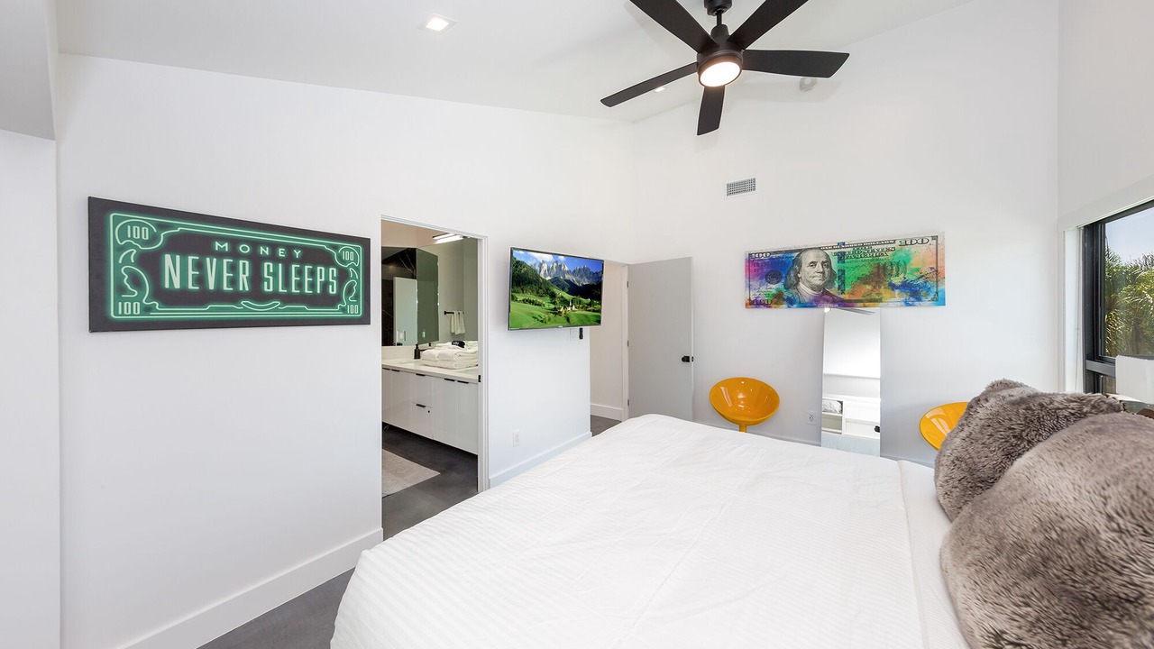 Photo of Bedroom in Carthay Circle