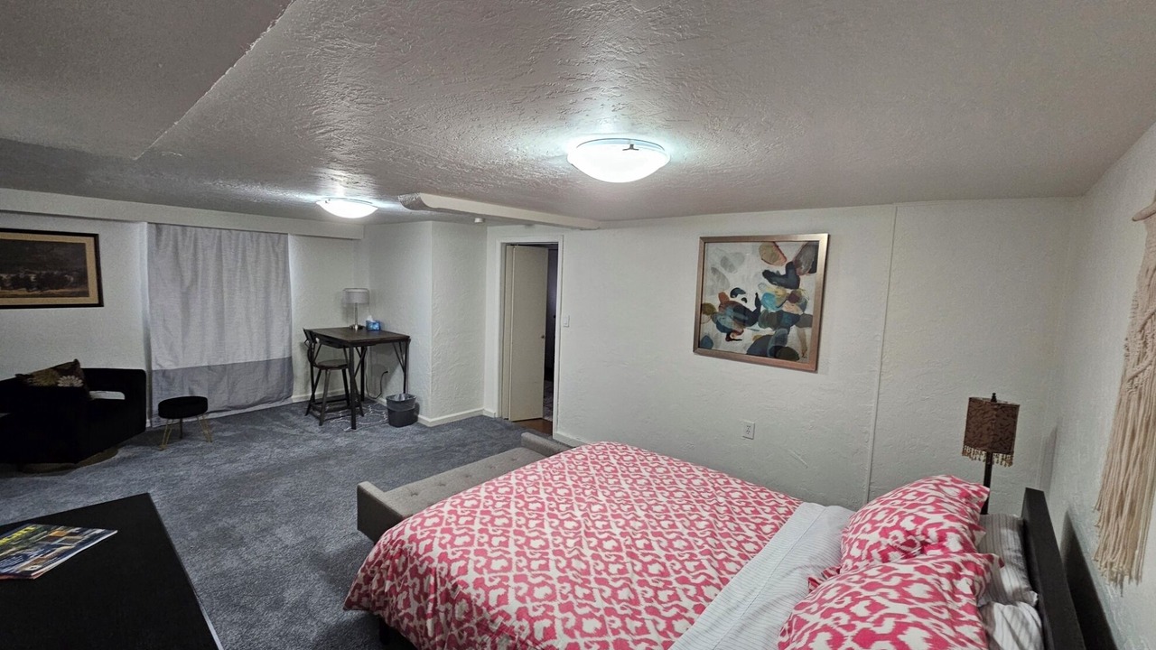 Photo of Bedroom in Downtown Boise