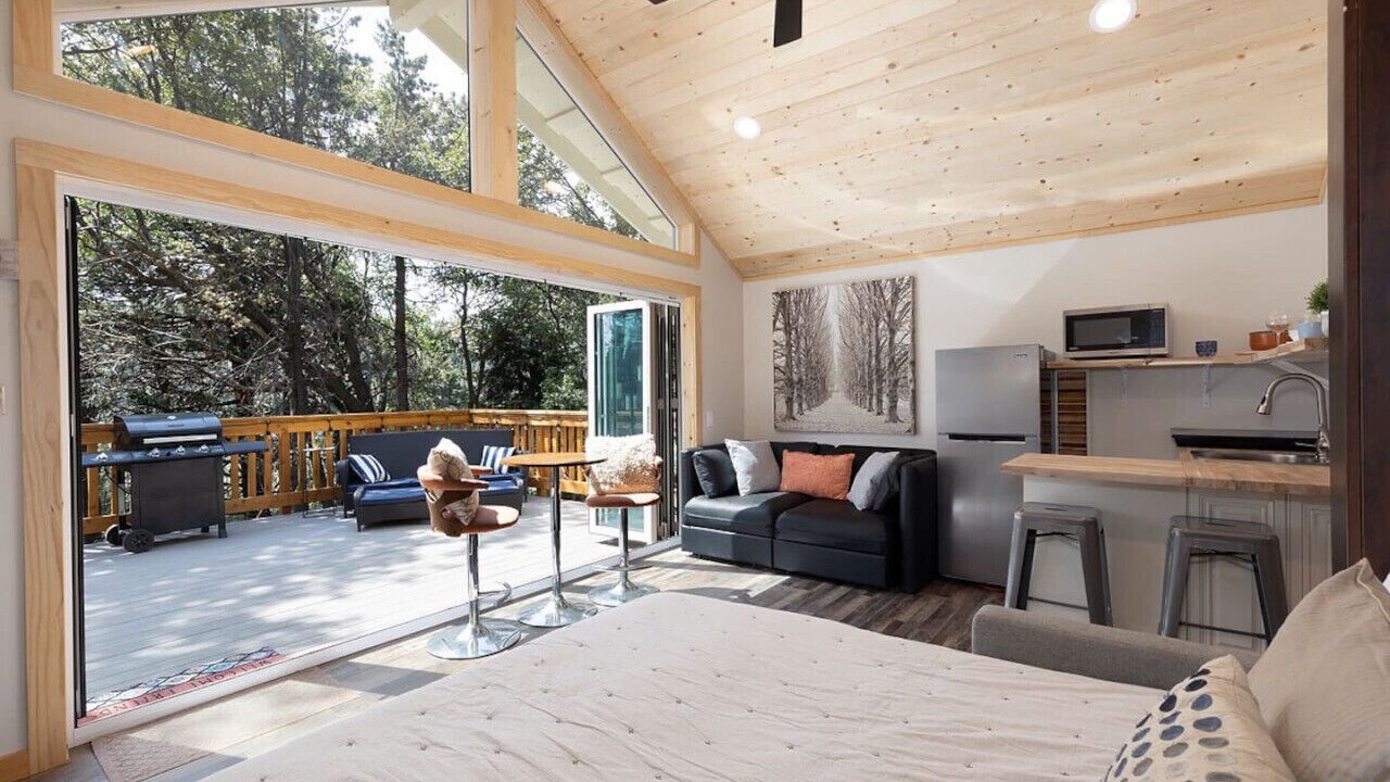 Photo of Bedroom in Arrowhead Villas
