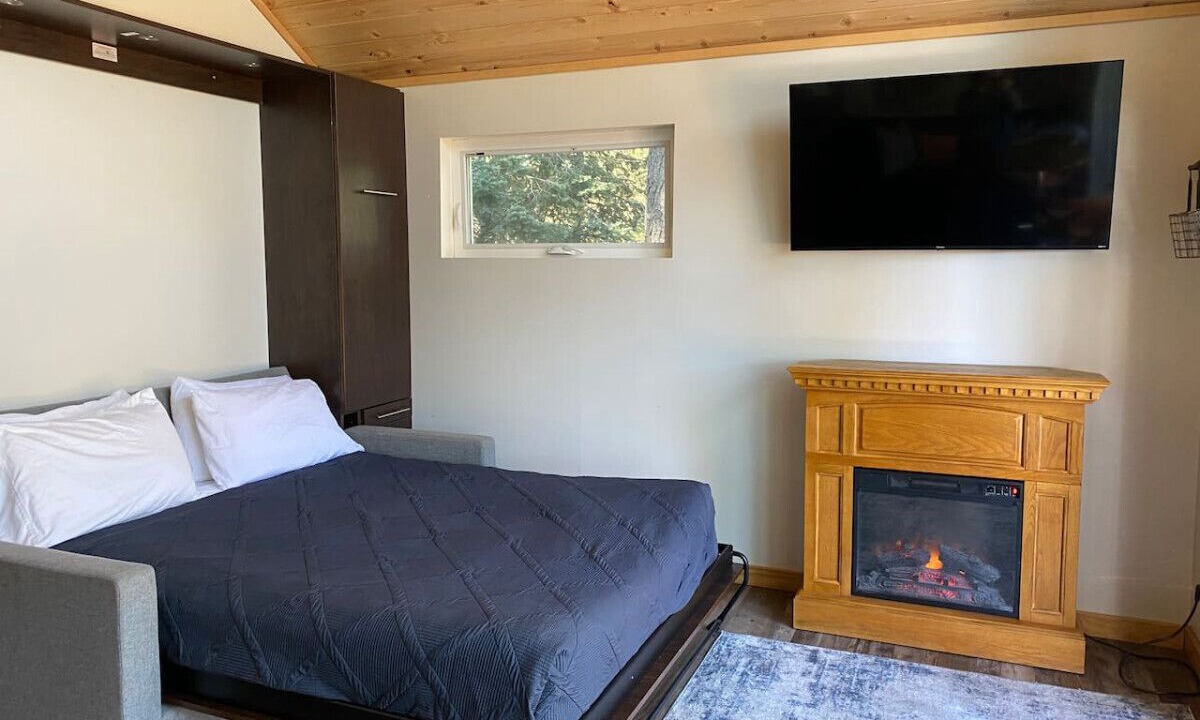 Photo of Bedroom in Arrowhead Villas
