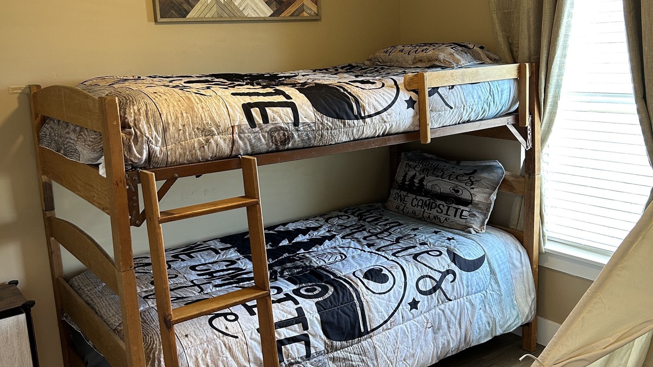 Photo of Bedroom in Maple Grove - Franklin