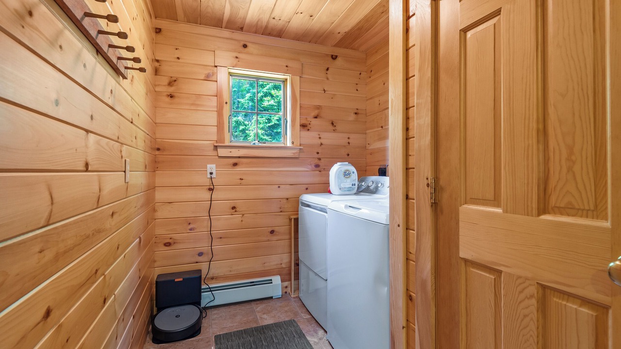 Photo of Bedroom in Rangeley