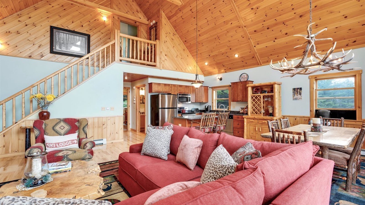 Photo of Livingroom in Bethel