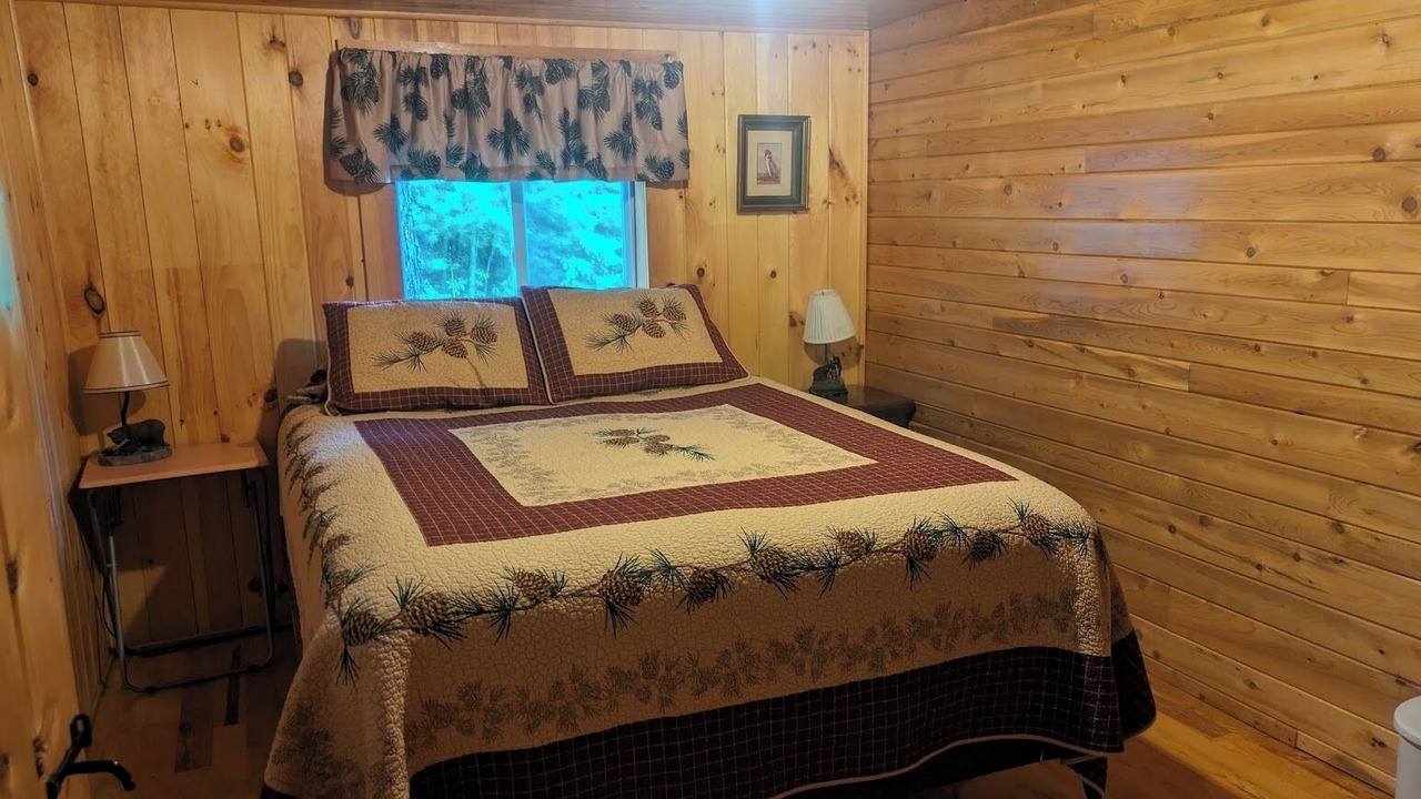 Photo of Bedroom in Monson