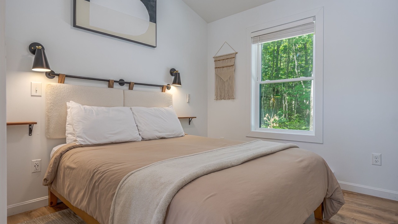 Photo of Bedroom in Surry