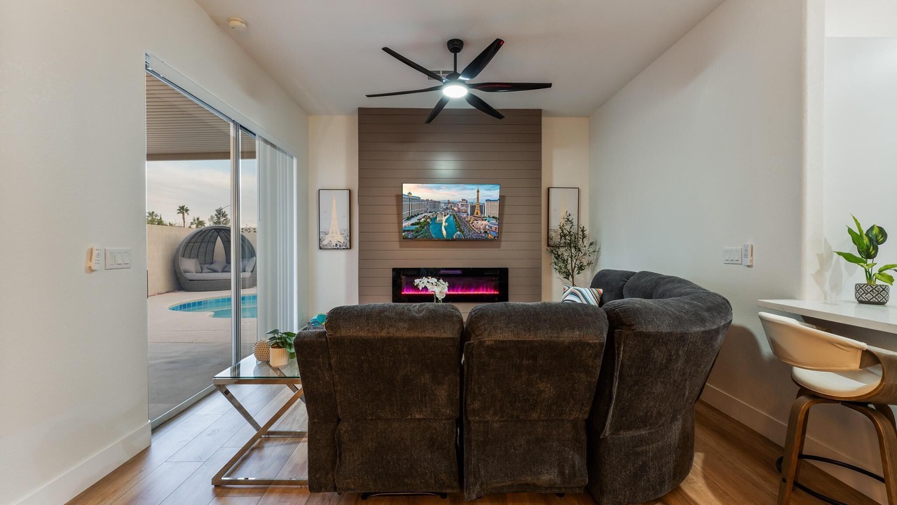 Photo of Livingroom in Canyon Gate