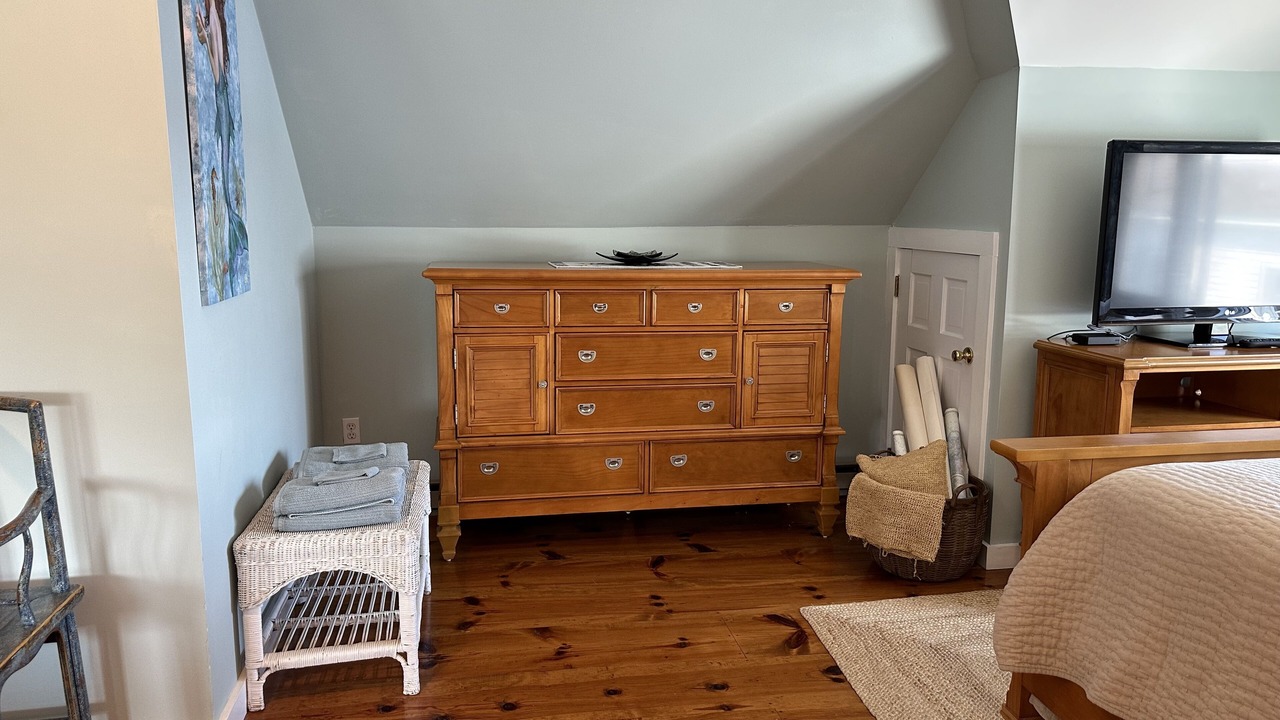 Photo of Bedroom in Mid-Coast and Islands
