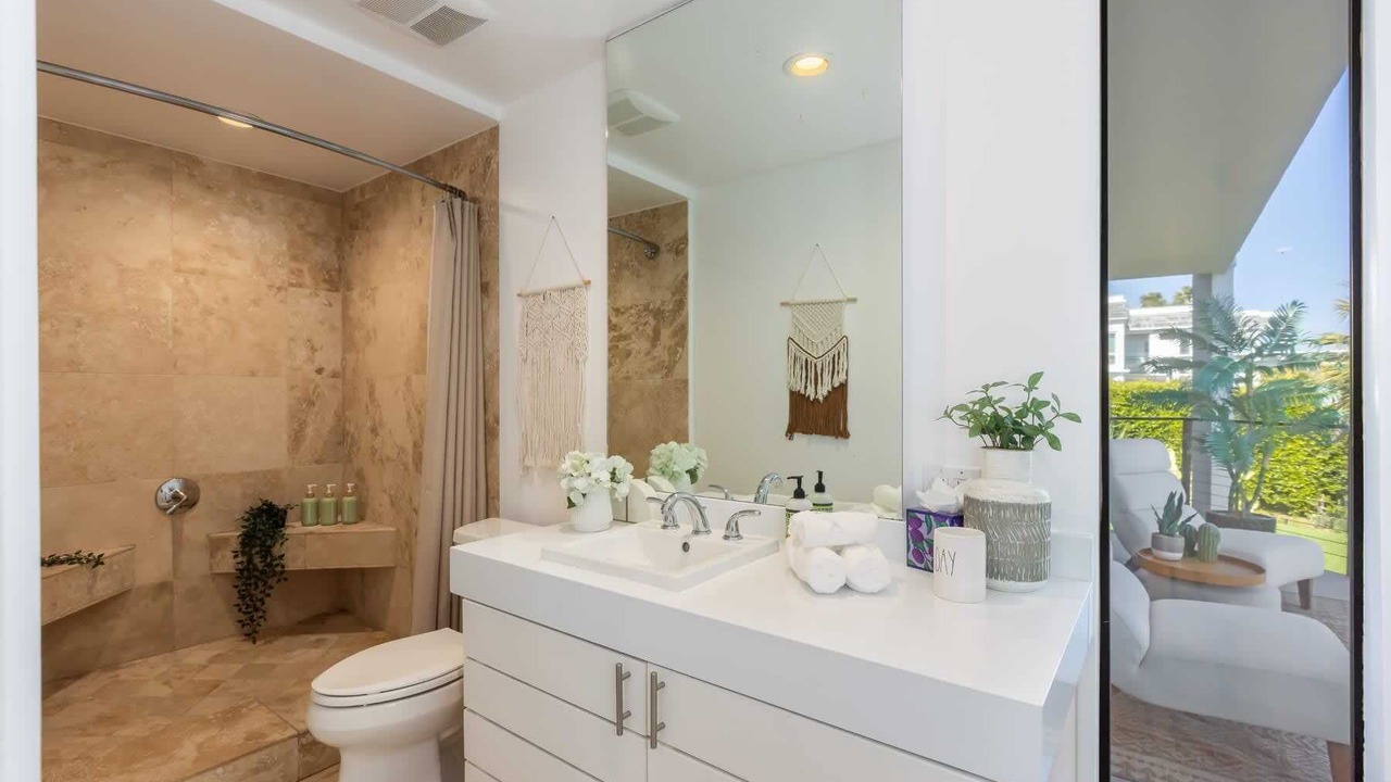 Photo of Bathroom in Central Malibu