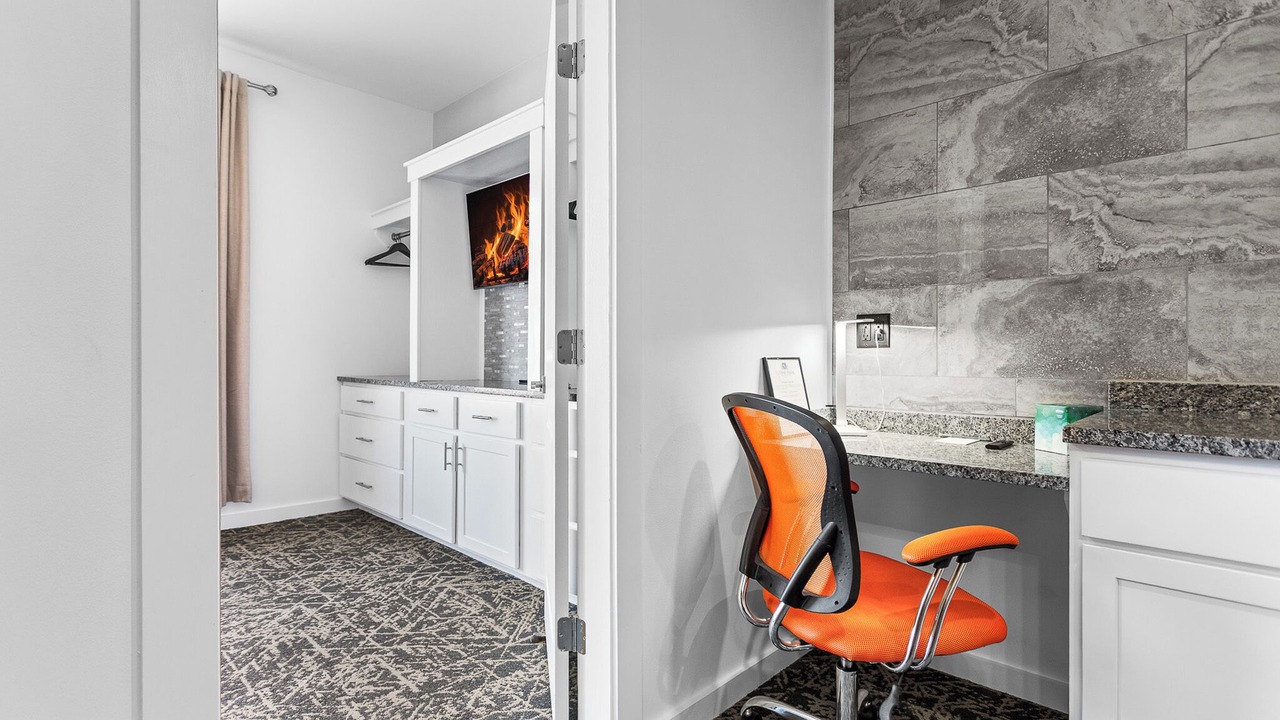 Photo of Livingroom in Ellsworth