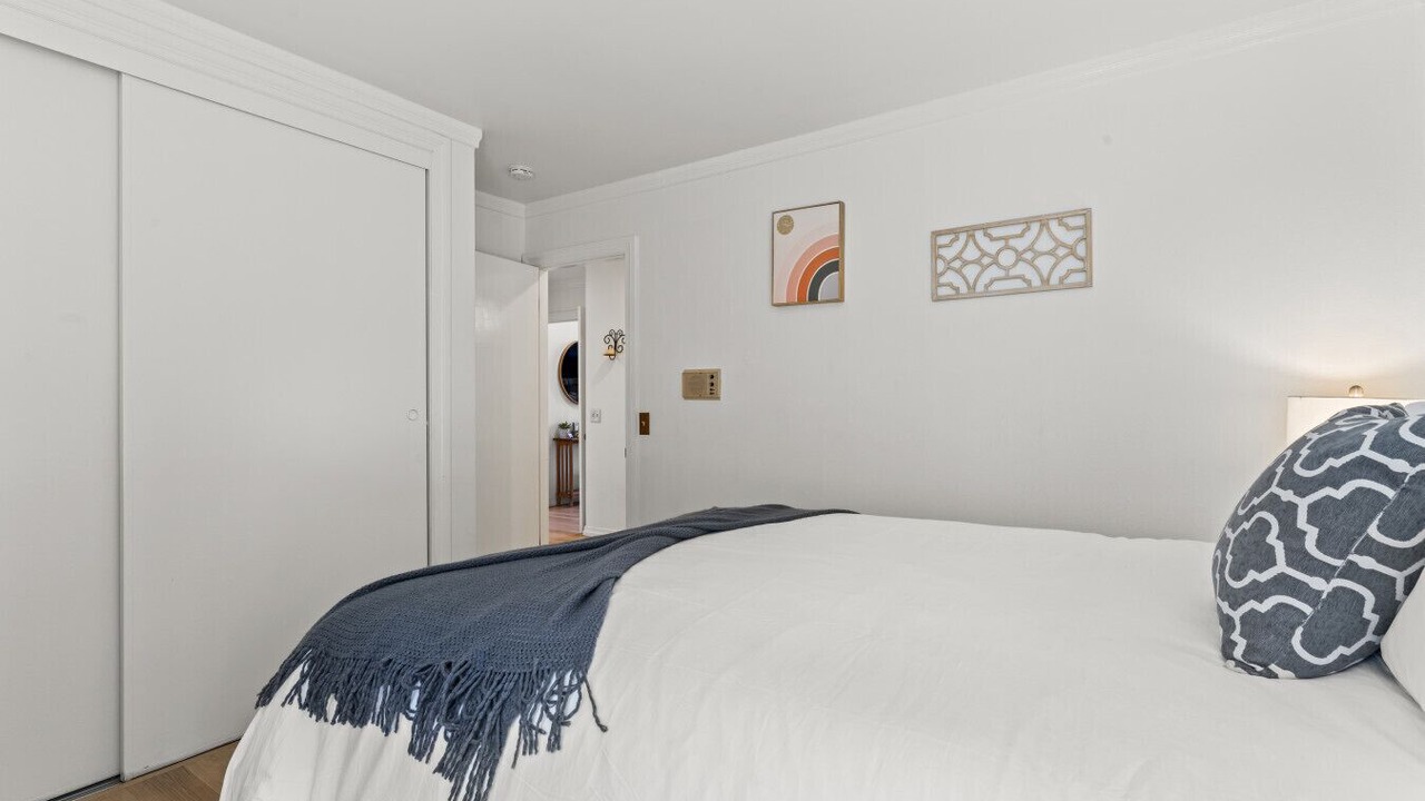 Photo of Bedroom in Blue Jay