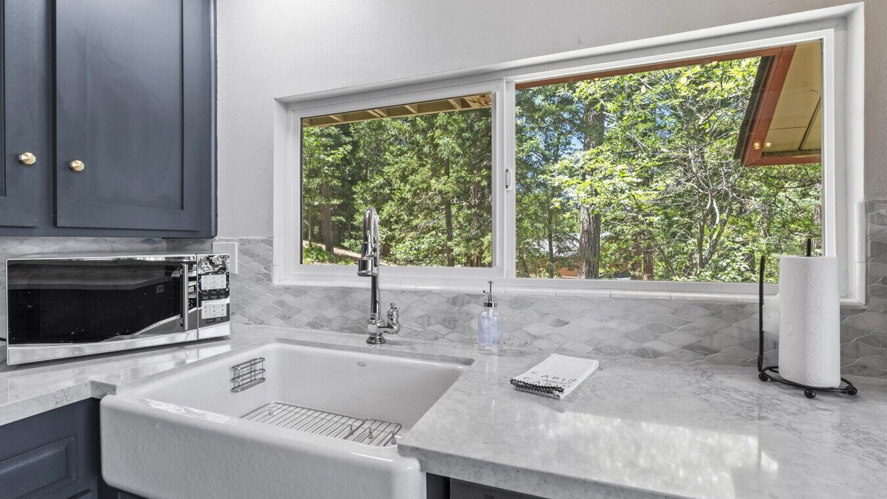 Photo of Kitchen in Blue Jay