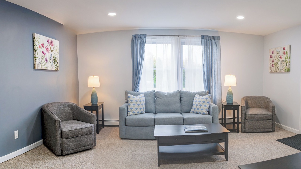 Photo of Livingroom in Seal Cove