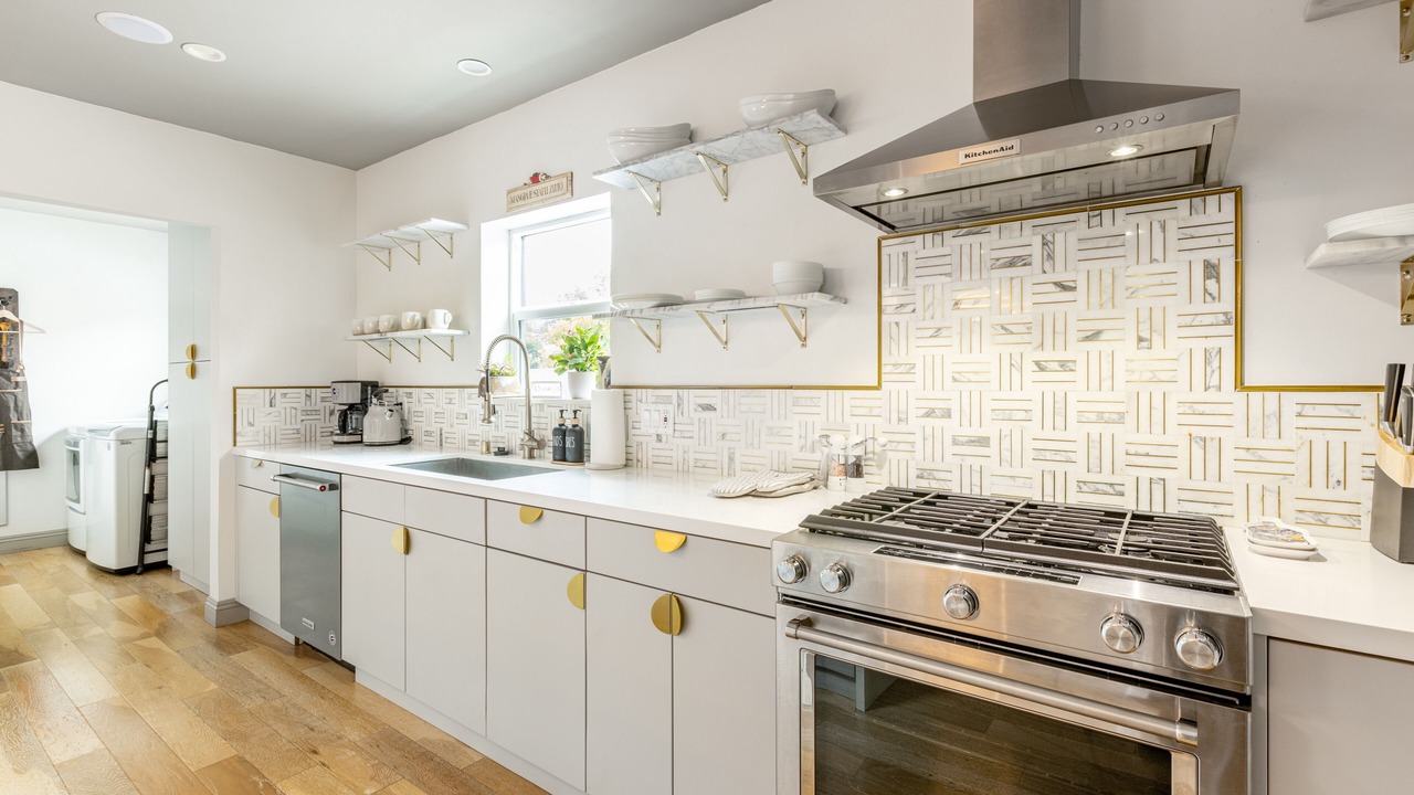 Photo of Kitchen in Mid Central
