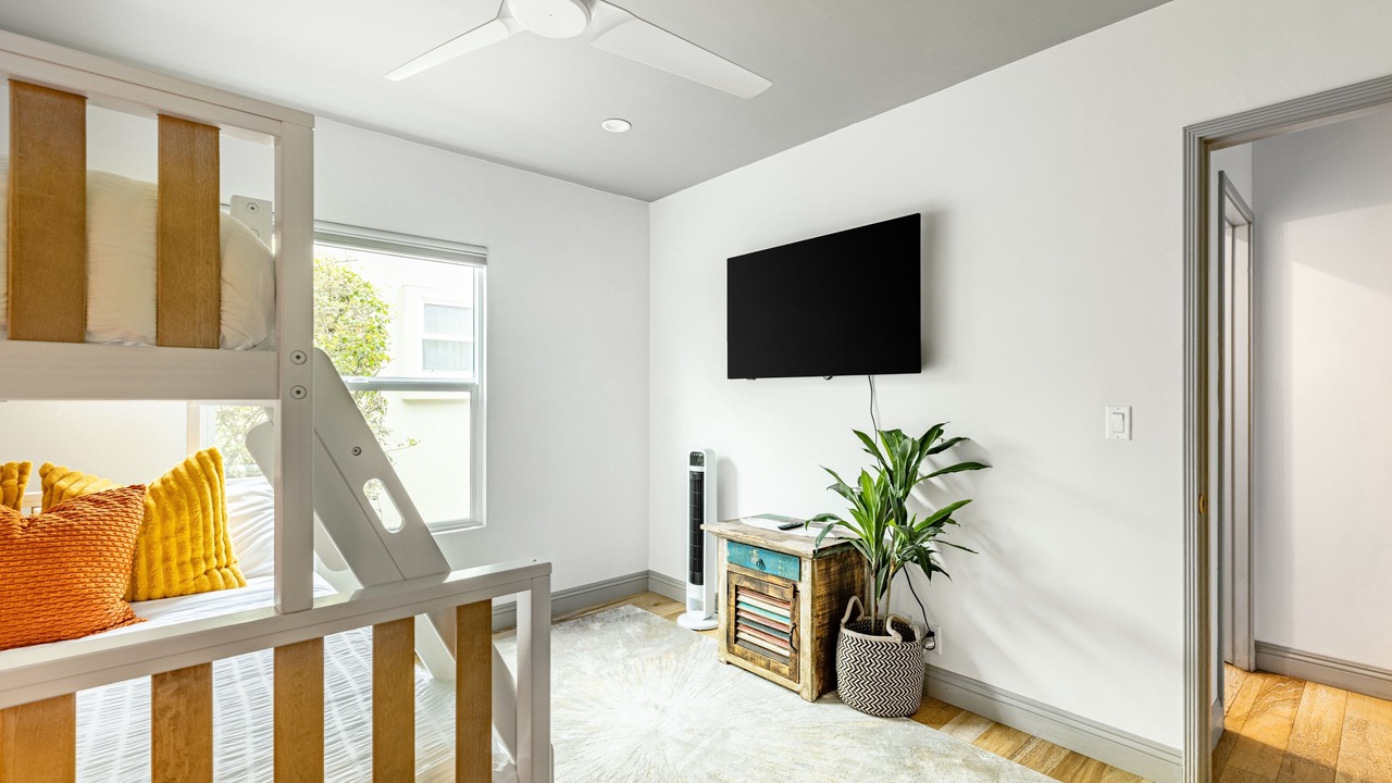 Photo of Bedroom in Mid Central