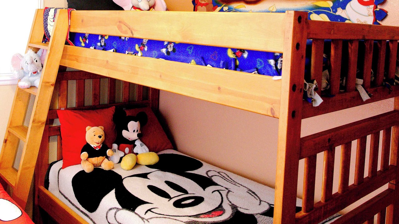 Photo of Bedroom in Crestline