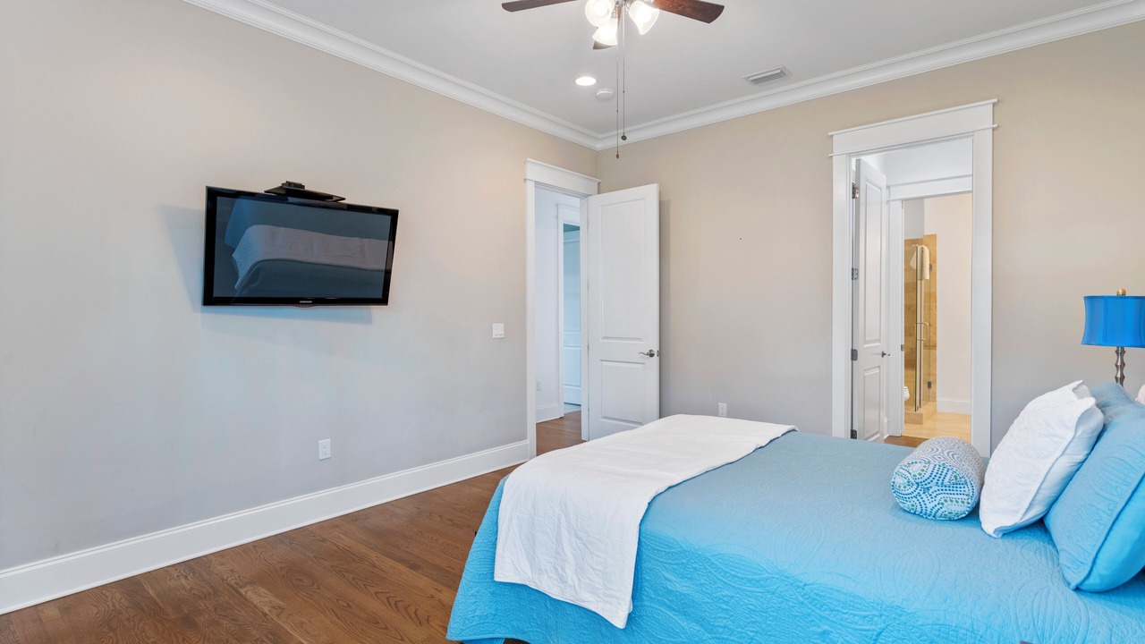 Photo of Bedroom in Lakeside at Blue Mountain Beach