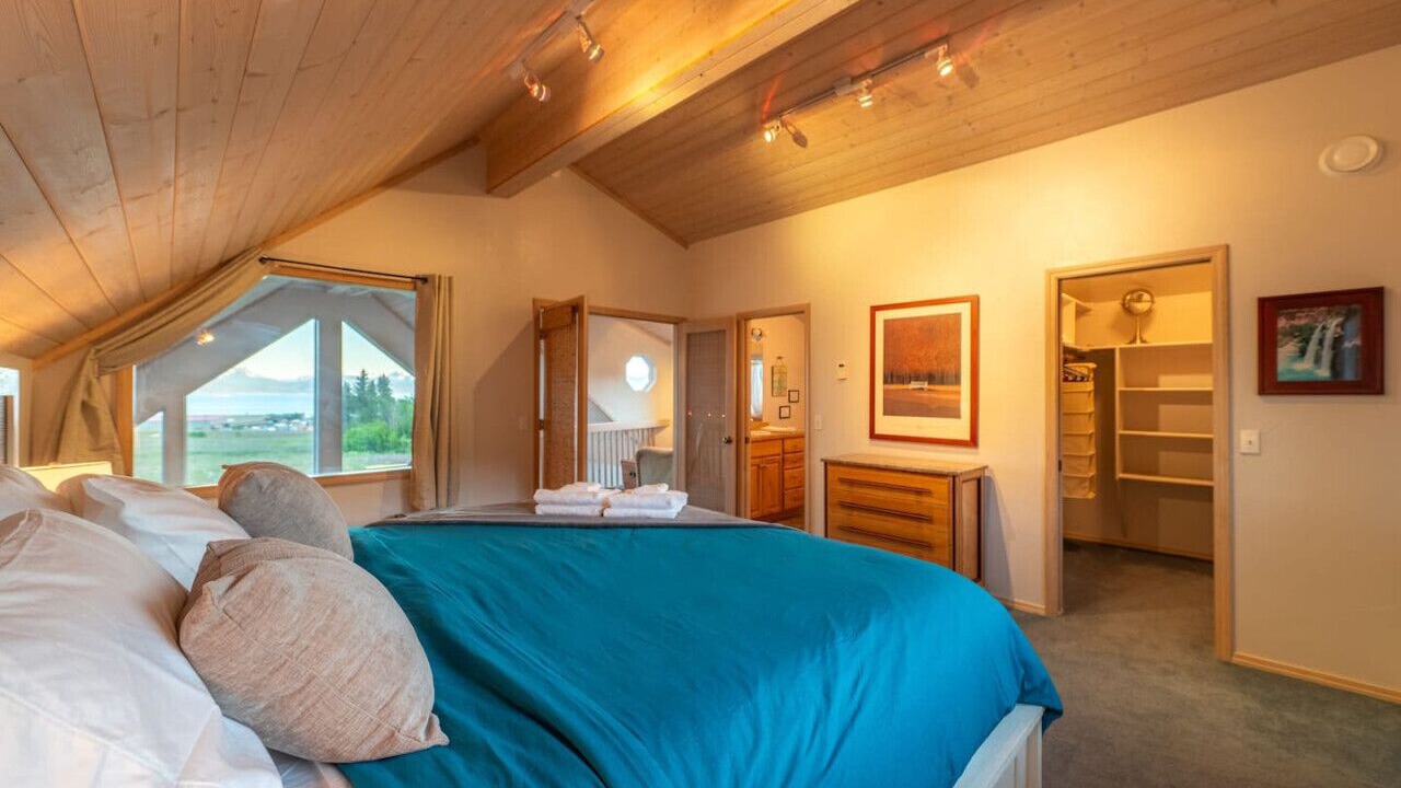 Photo of Bedroom in Kachemak