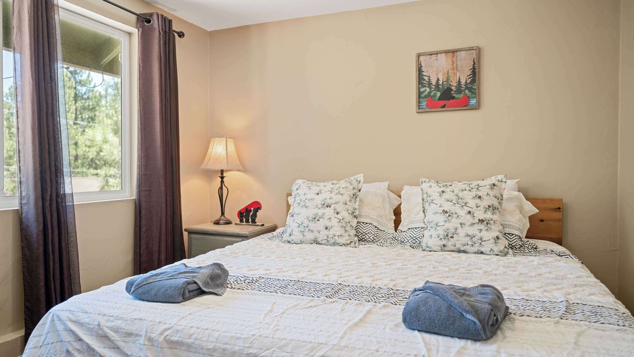 Photo of Bedroom in Big Bear Lake