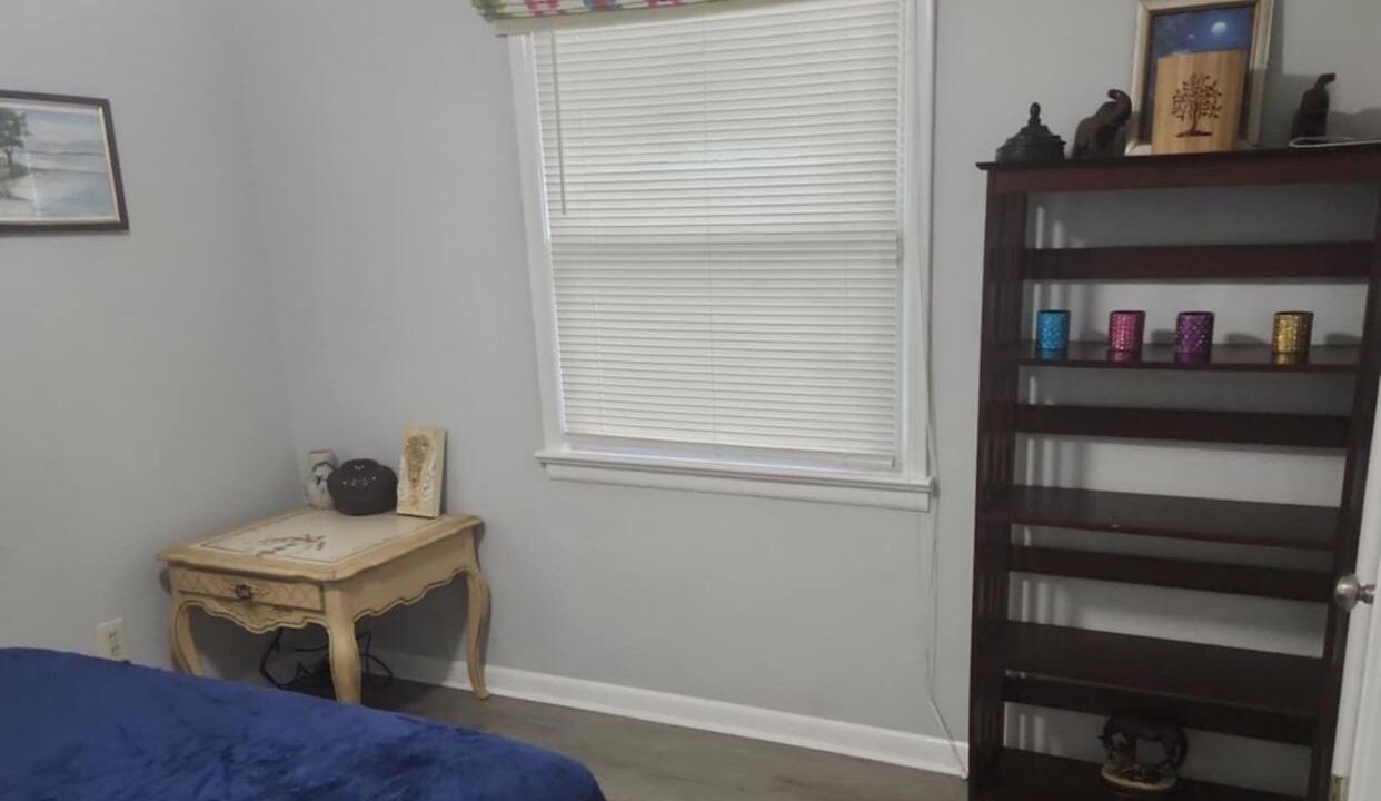 Photo of Bedroom in Myrtle Grove