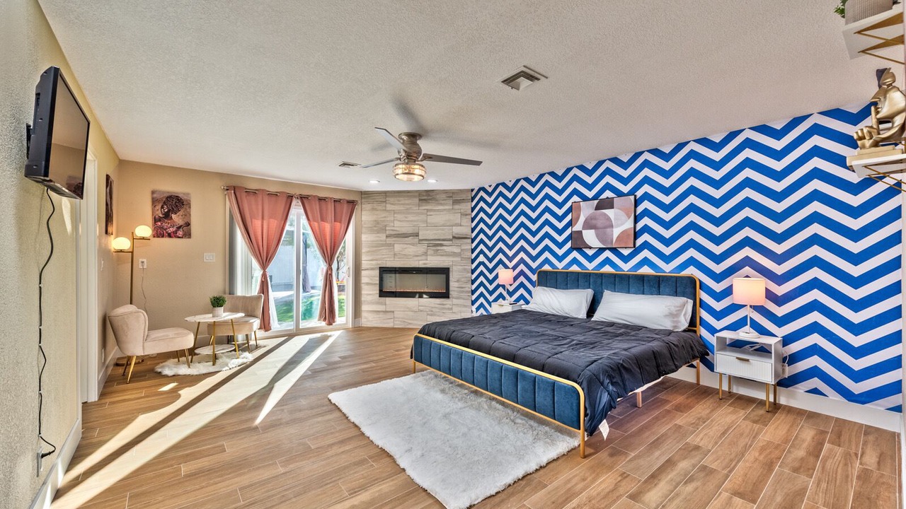 Photo of Bedroom in Enterprise