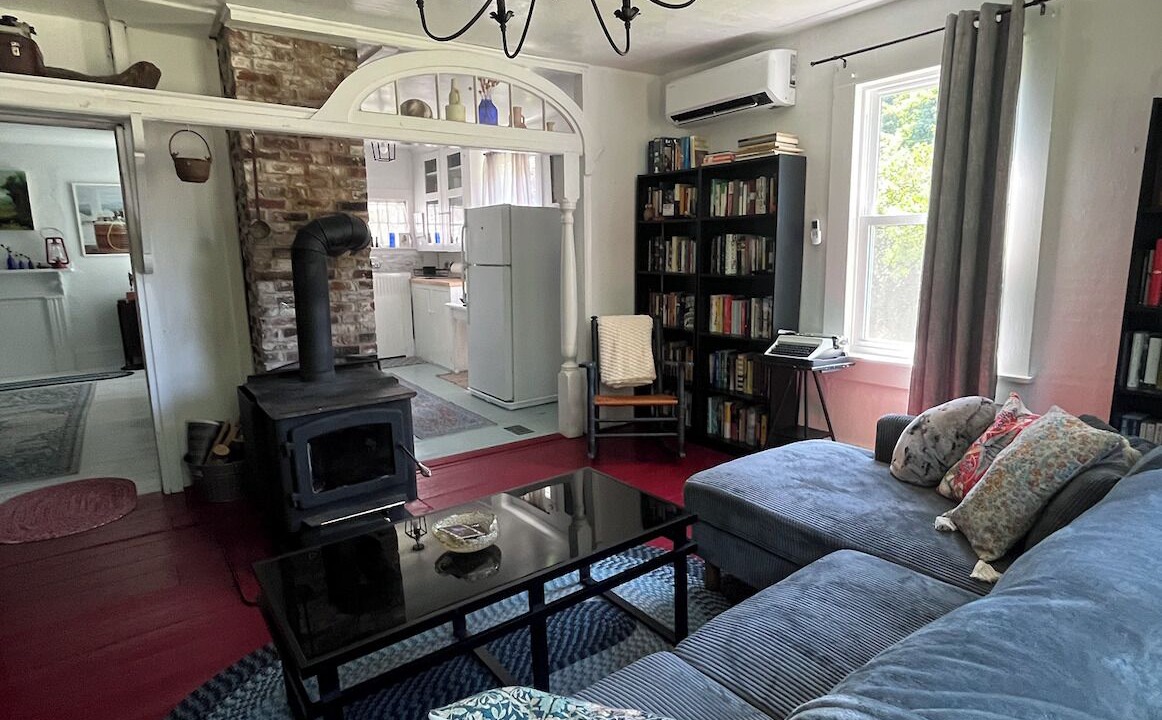 Photo of Livingroom in Deer Isle