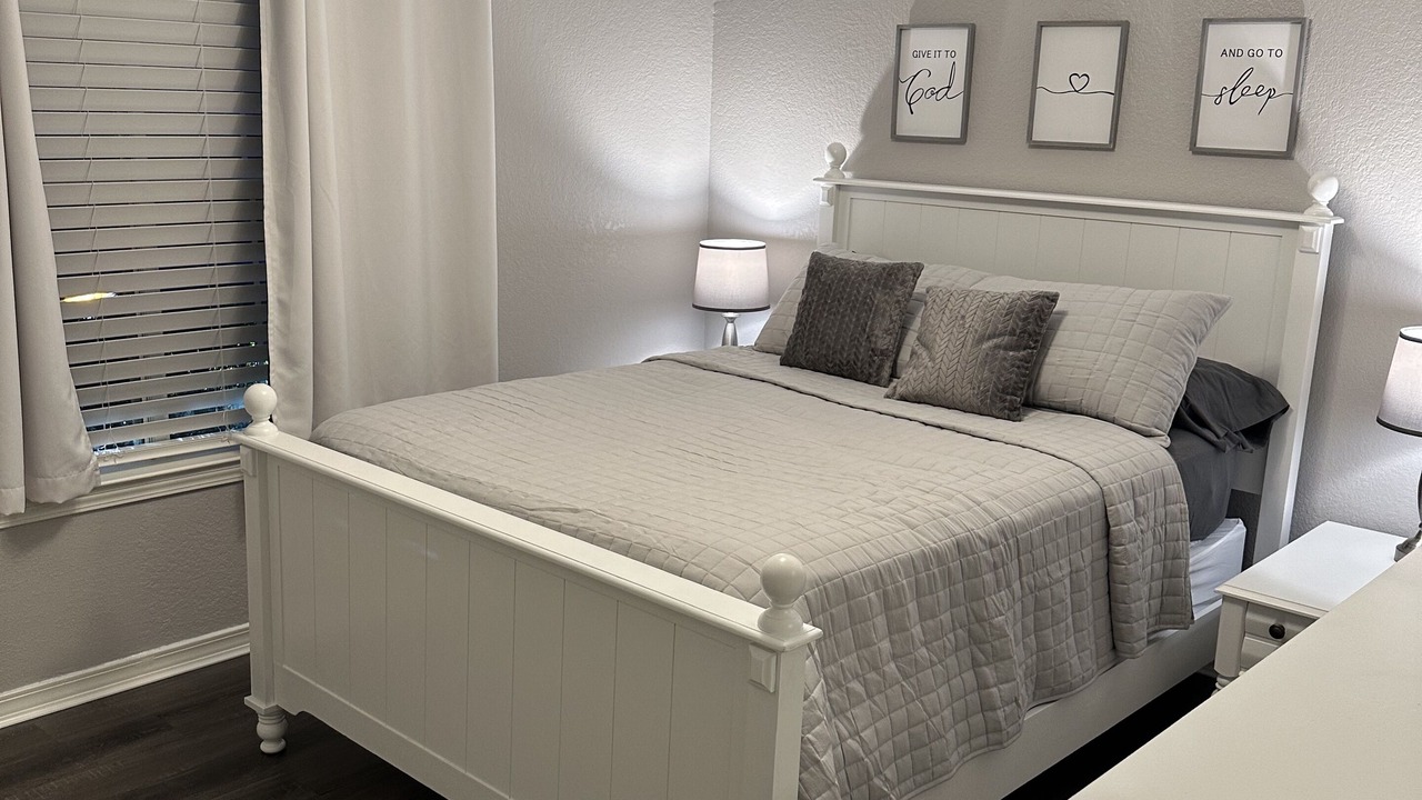 Photo of Bedroom in Northeast Pensacola