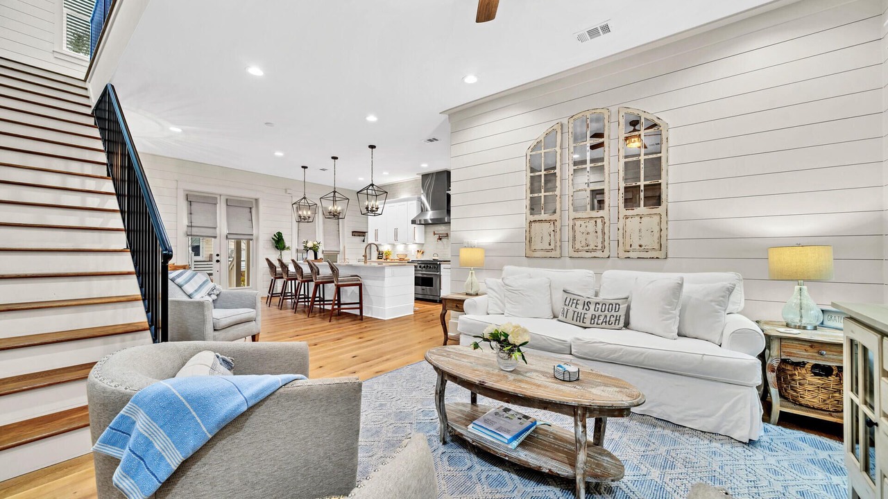 Photo of Livingroom in Greenway Park