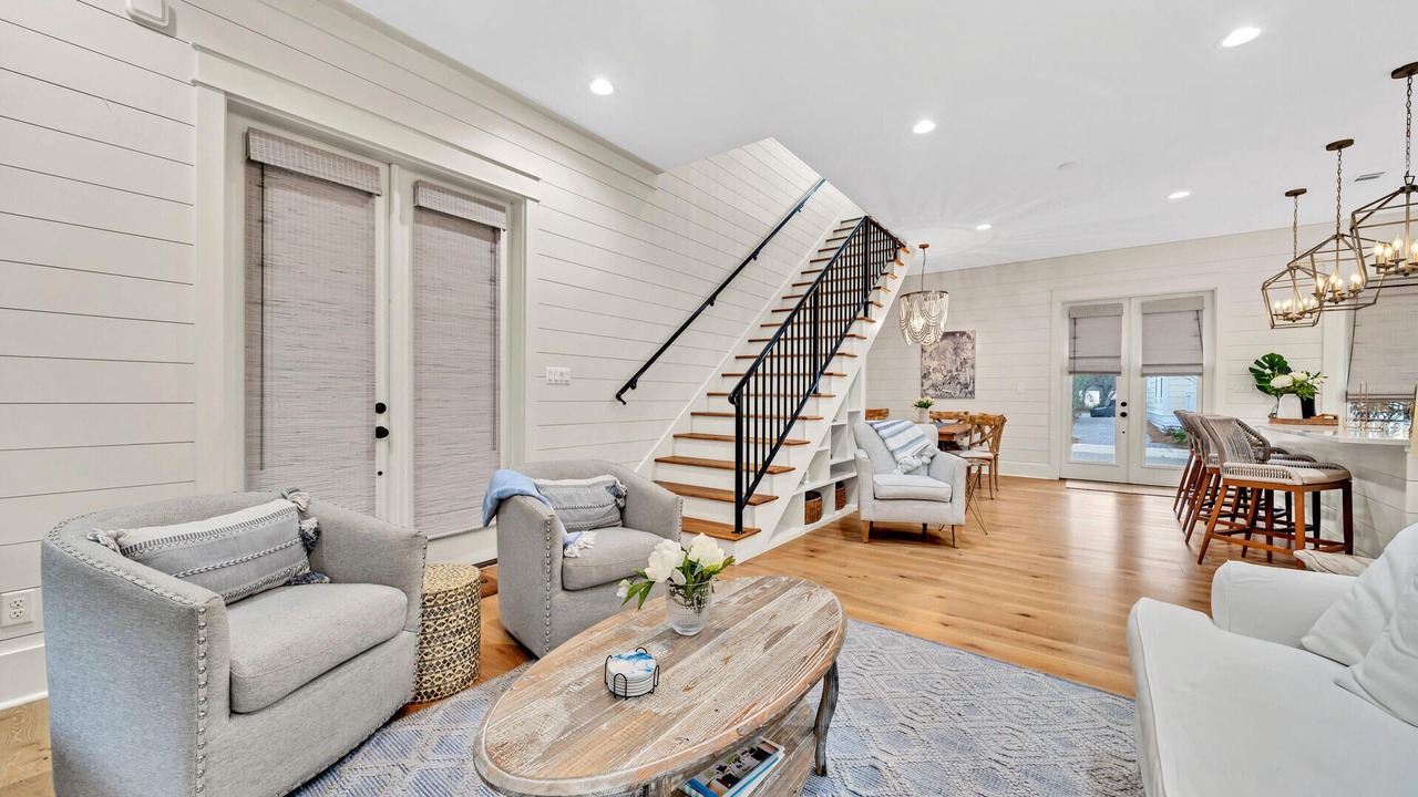 Photo of Livingroom in Greenway Park