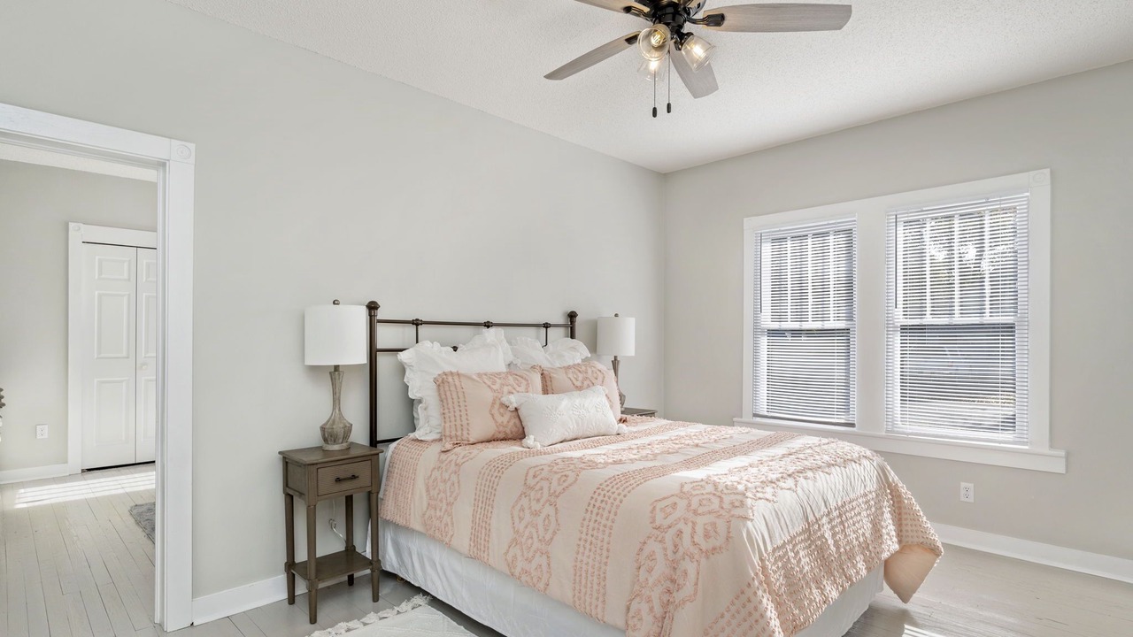 Photo of Bedroom in Crestview
