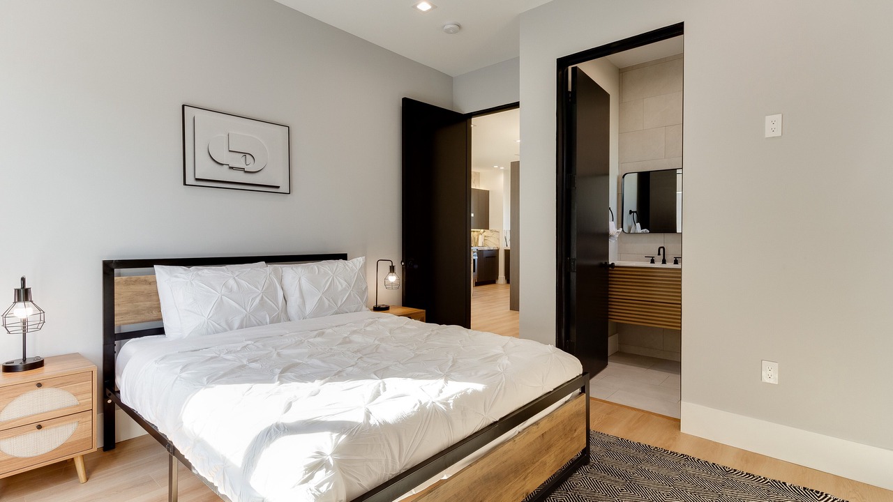 Photo of Bedroom in Mid City