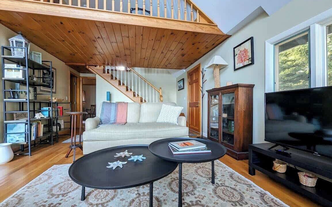 Photo of Livingroom in Hancock Point