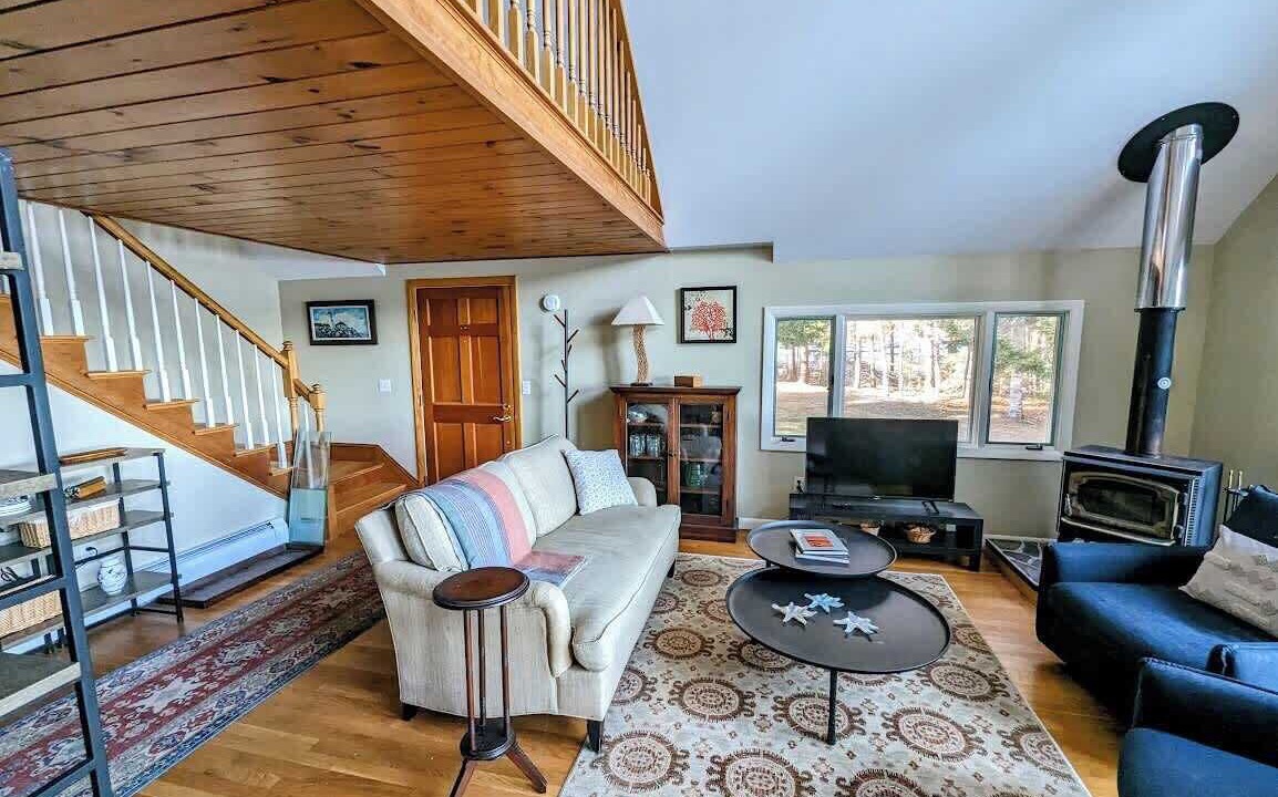 Photo of Livingroom in Hancock Point