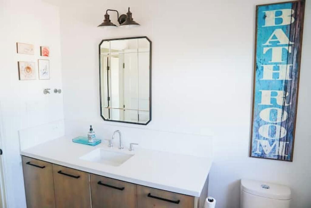 Photo of Bathroom in Vista