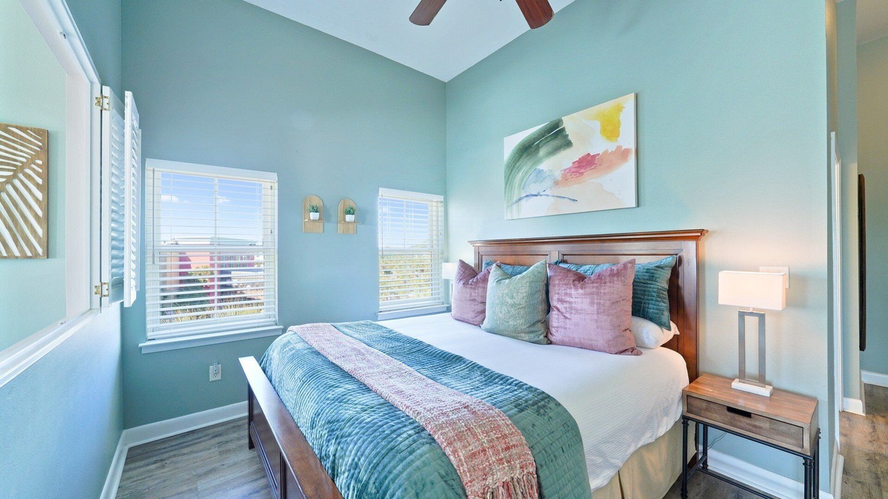 Photo of Bedroom in Gulf Place
