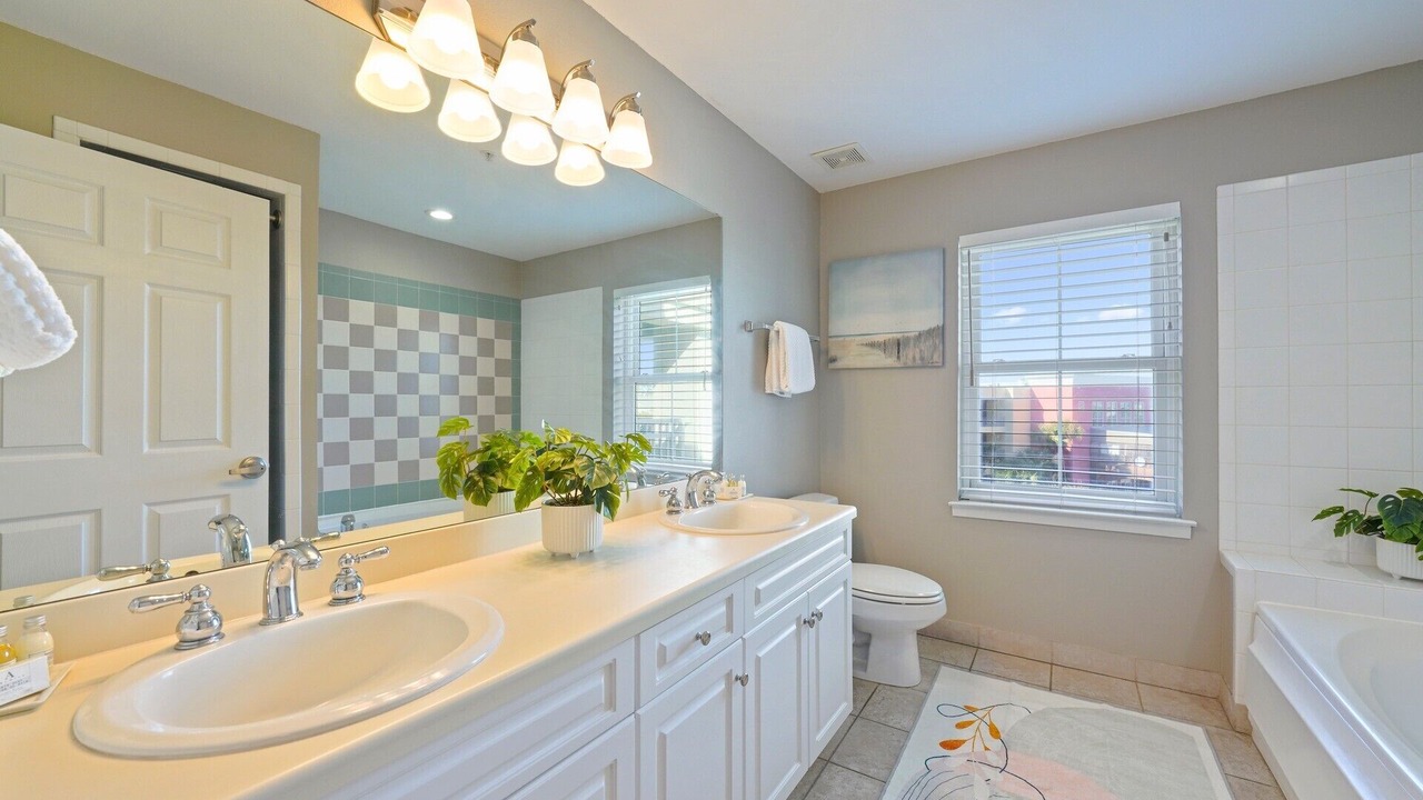 Photo of Bathroom in Gulf Place