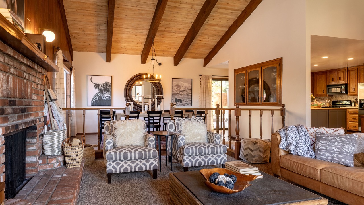 Photo of Livingroom in Big Bear Lake