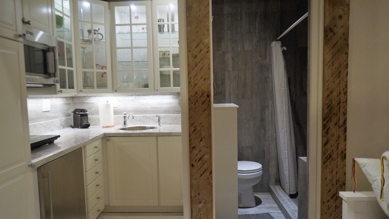 Photo of Bathroom in Los Angeles