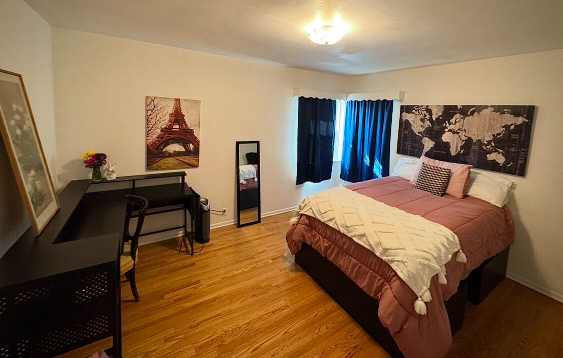 Photo of Bedroom in Altadena