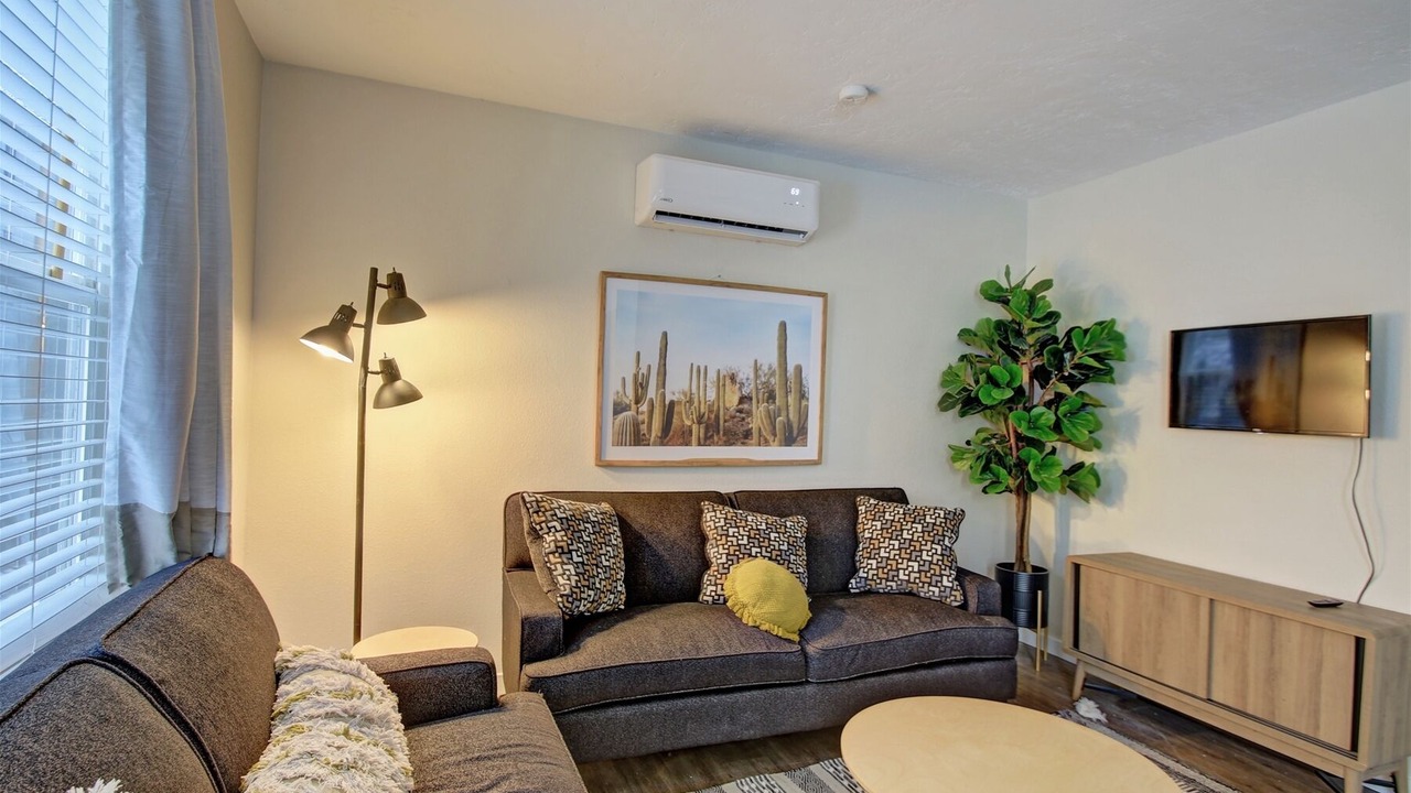 Photo of Livingroom in North End